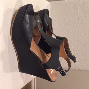 BP. Wedges in black sz 7.5